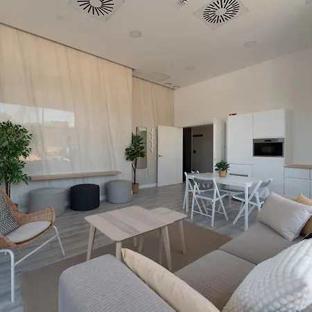 Xpce Urban 21 Skyline - Parking Free Apartament Malaga