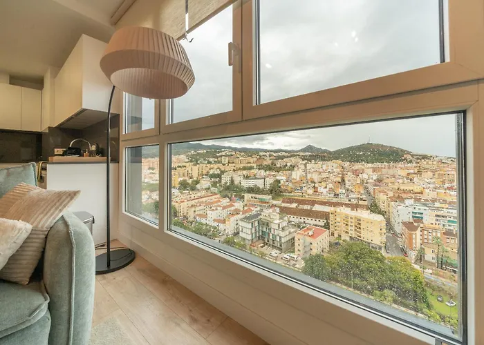 Xpce Urban 21 Skyline - Parking Free *