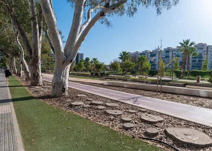 Xpce Urban 21 Skyline - Parking Free Malaga